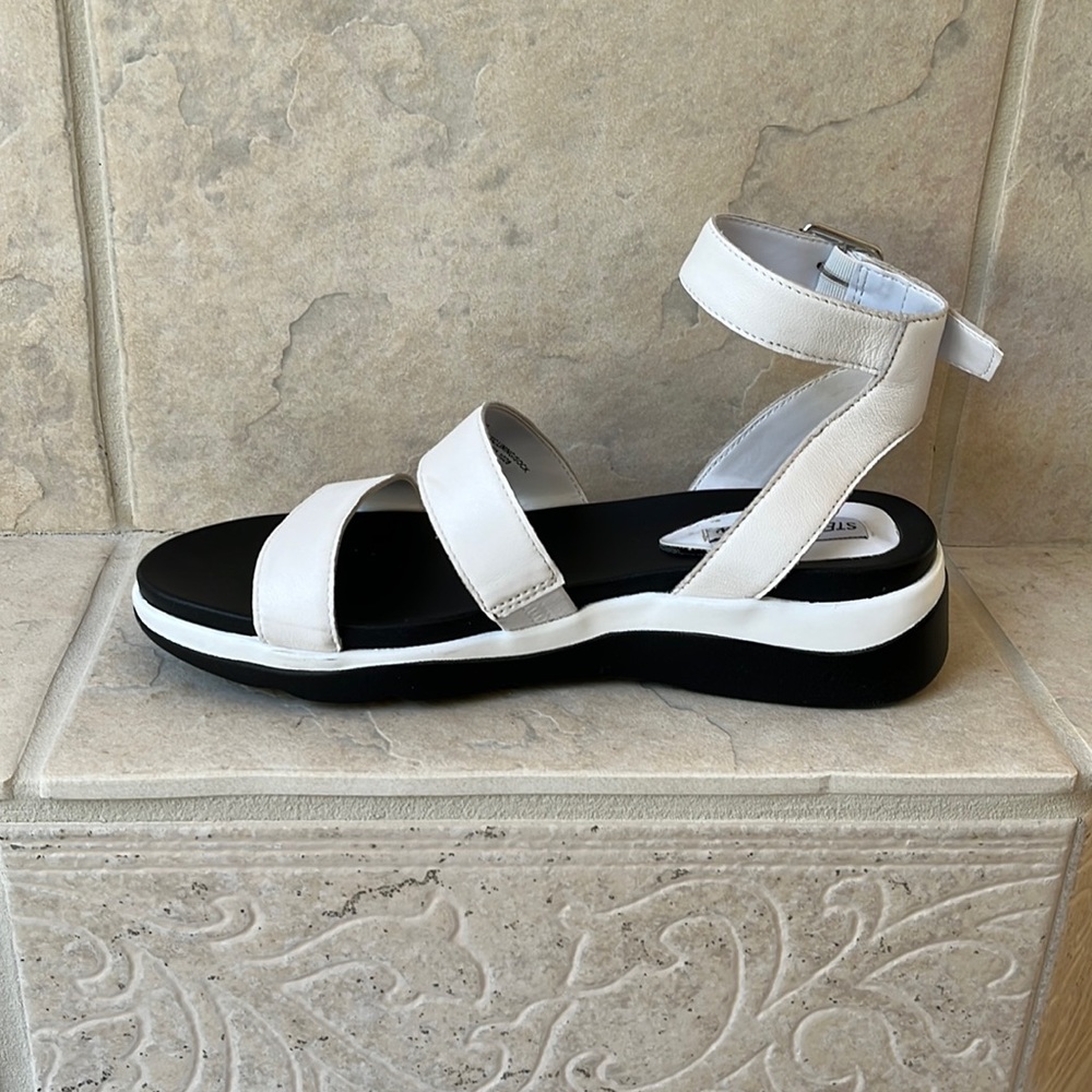 SANDALS by Steve Madden